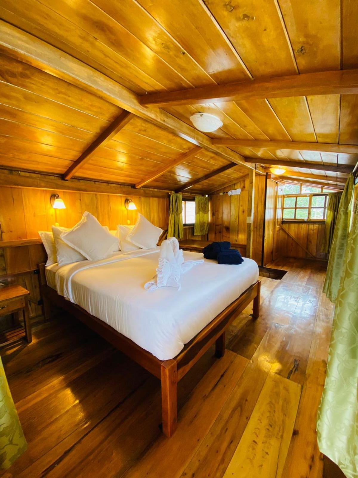 Guayabo Hostal ميندو الغرفة الصورة